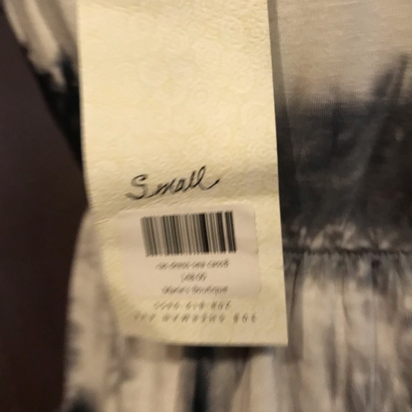 Dress - Picture 4 of 4